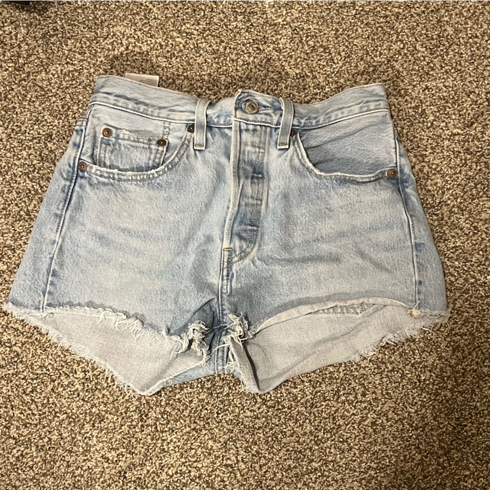 levi jean shorts : size 24/0